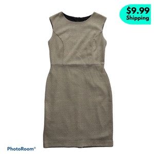 NWT BANANA REPUBLIC B&W Sleeveless Sheath Dress 10